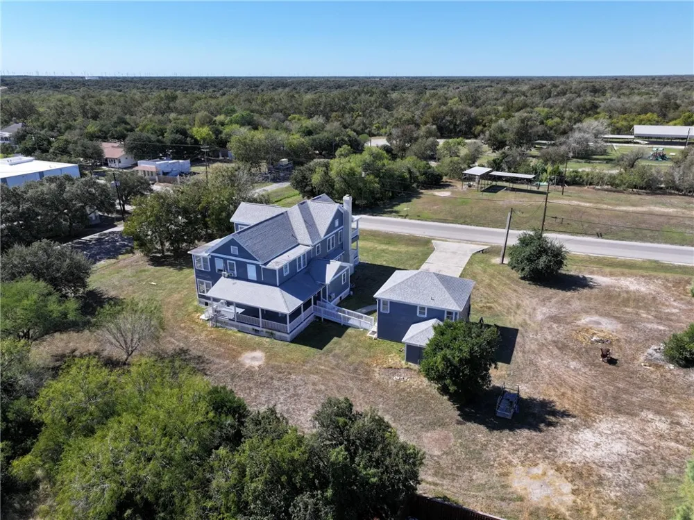 909 Power Street Refugio, TX 78377
