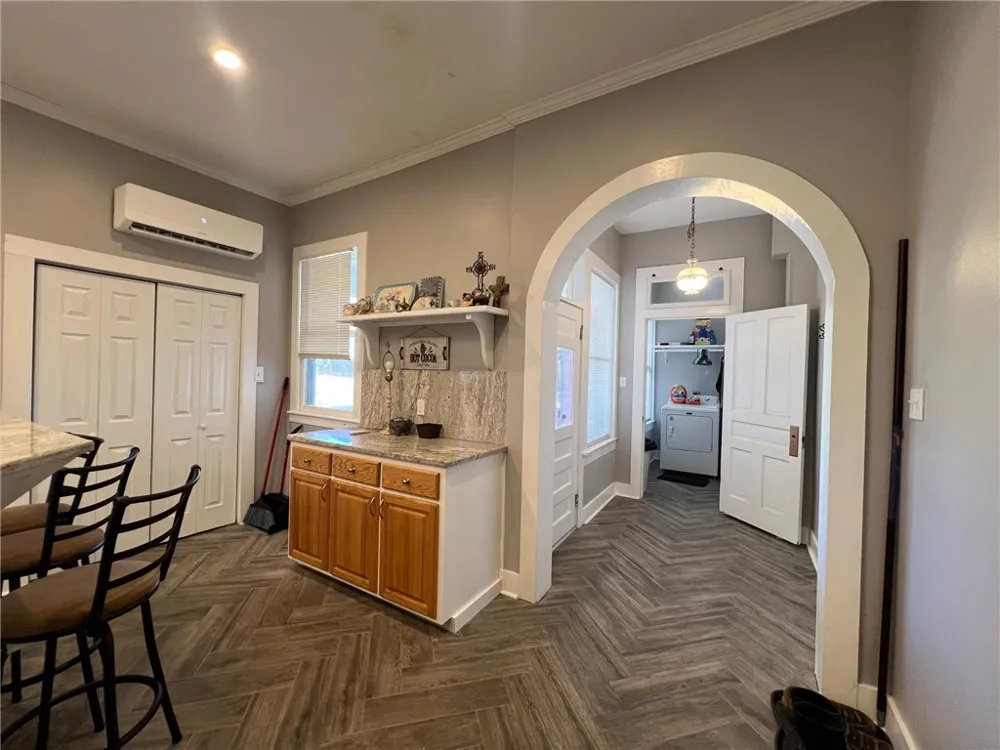 909 Power Street Refugio, TX 78377
