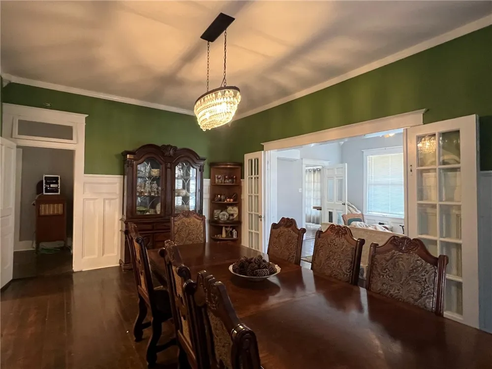 909 Power Street Refugio, TX 78377