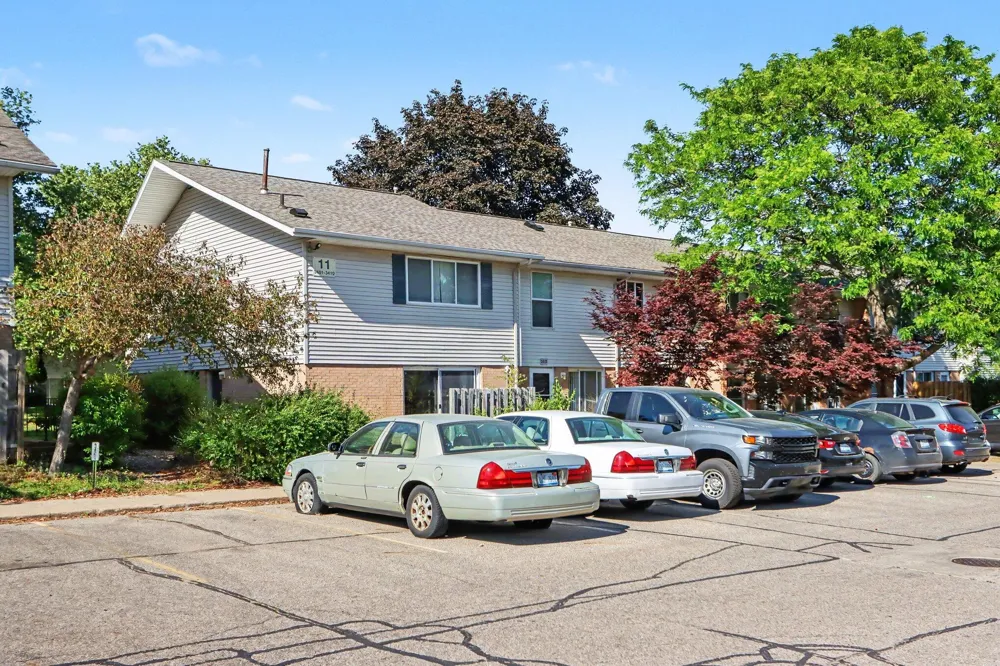 3417 Kenbrooke Court Kalamazoo City, MI 49006