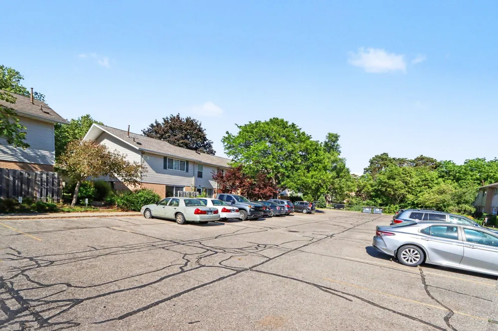 3417 Kenbrooke Court Kalamazoo City, MI 49006