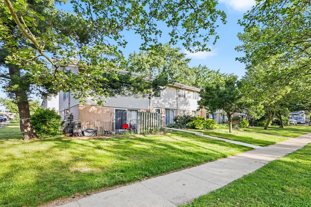 3621 Kenbrooke Court #77 Kalamazoo City, MI 49006