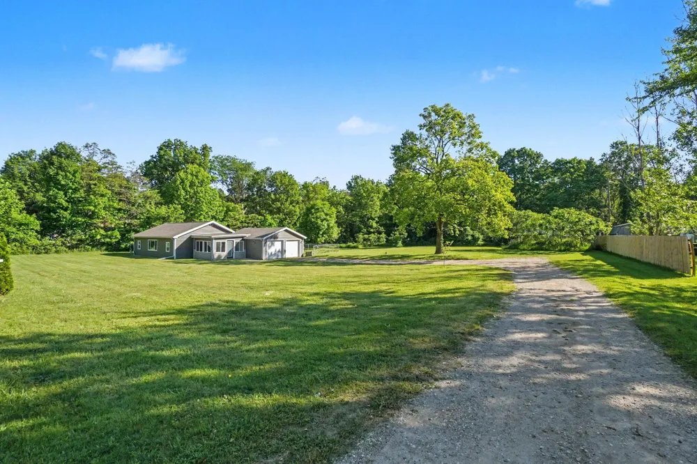 70068 Michigan 43 South Haven Charter Township, MI 49090