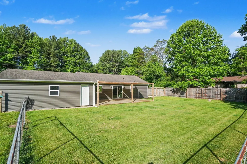 70068 Michigan 43 South Haven Charter Township, MI 49090