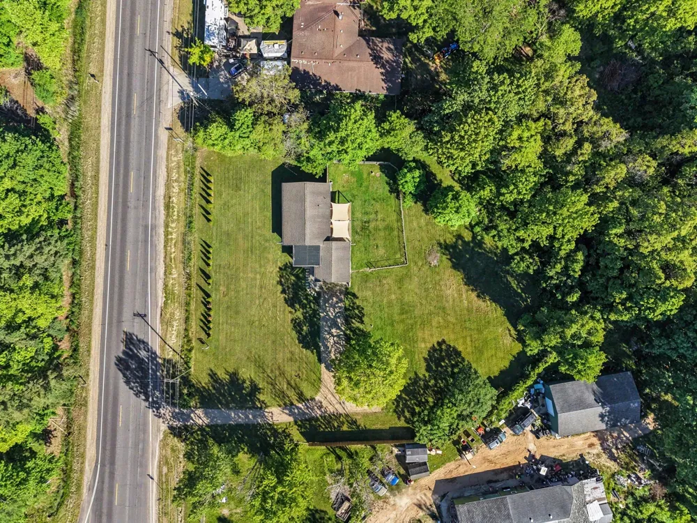 70068 Michigan 43 South Haven Charter Township, MI 49090