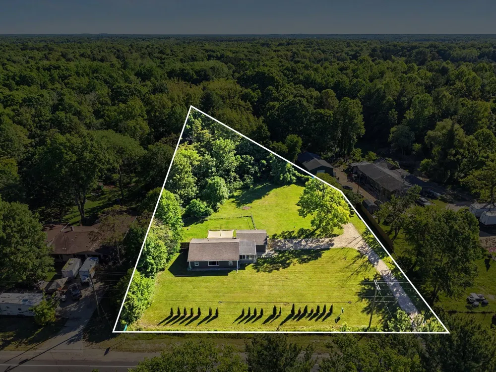 70068 Michigan 43 South Haven Charter Township, MI 49090