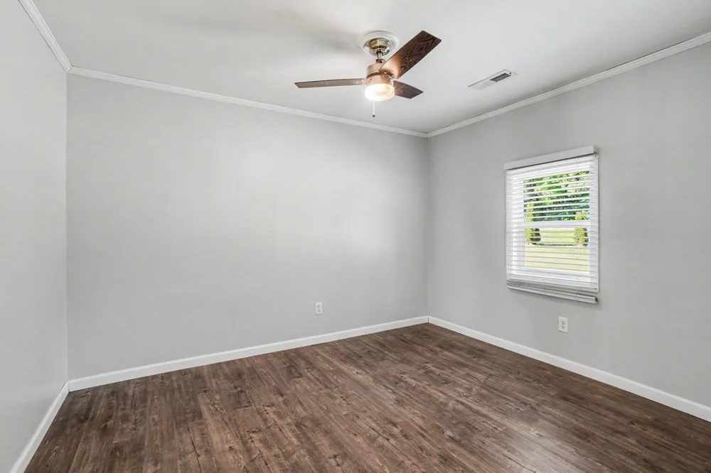 70068 Michigan 43 South Haven Charter Township, MI 49090
