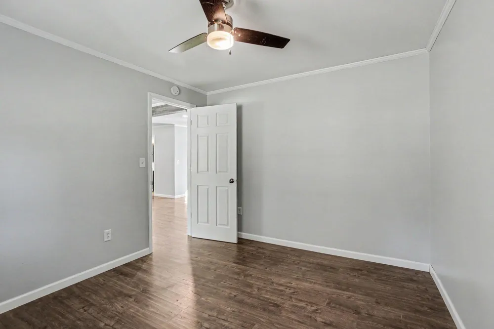 70068 Michigan 43 South Haven Charter Township, MI 49090