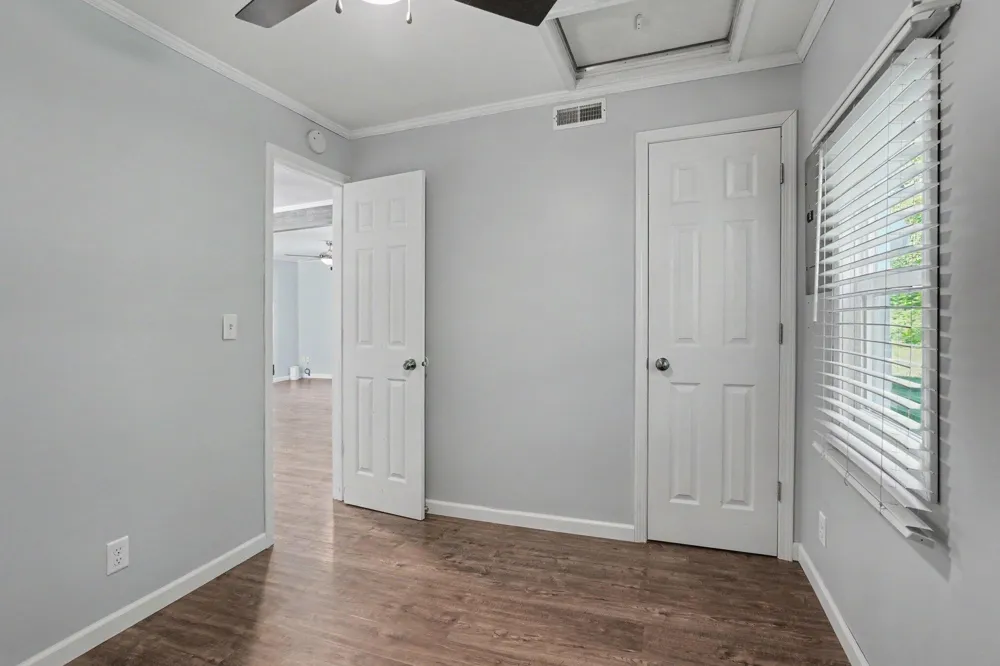 70068 Michigan 43 South Haven Charter Township, MI 49090
