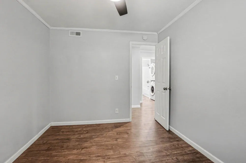 70068 Michigan 43 South Haven Charter Township, MI 49090