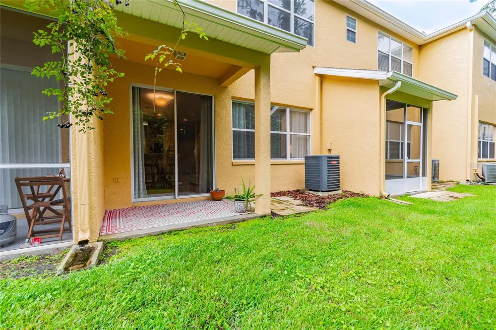 8116 STONE PATH WAY Tampa, FL 33647
