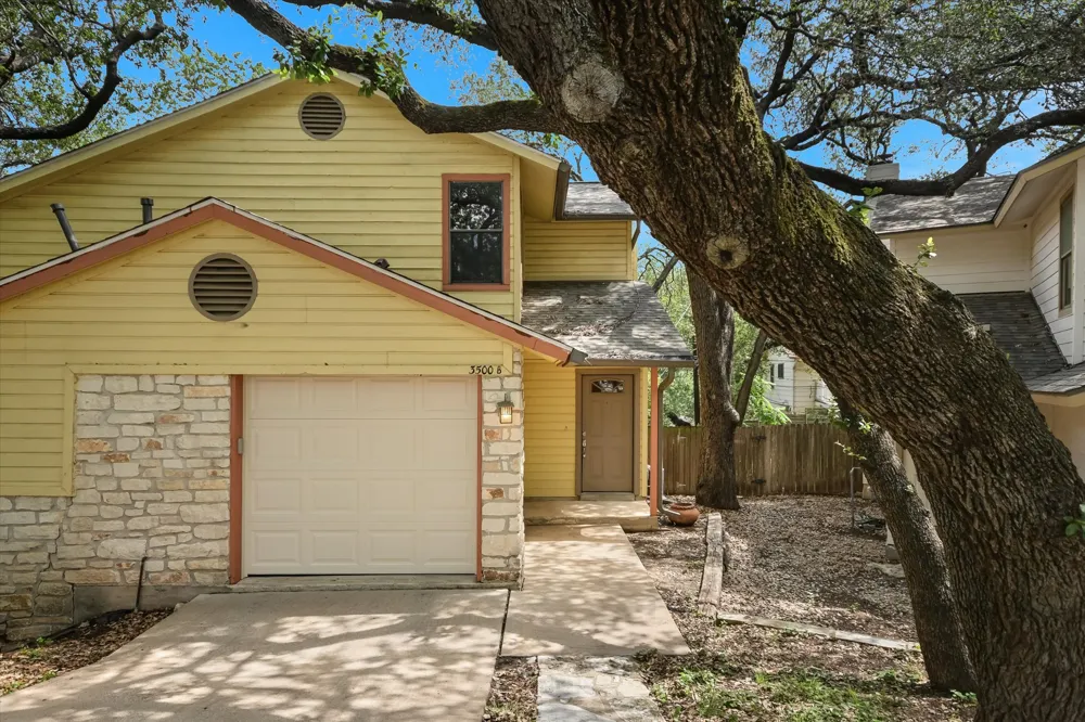 3500 Larchmont Cove #B
