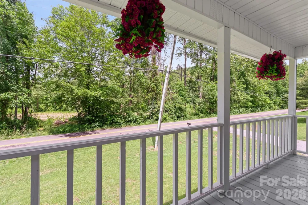 763 Bee Tree Road Swannanoa, NC 28778