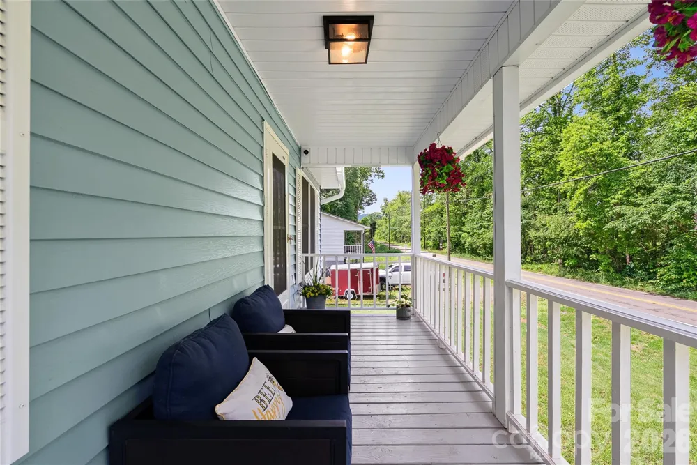 763 Bee Tree Road Swannanoa, NC 28778