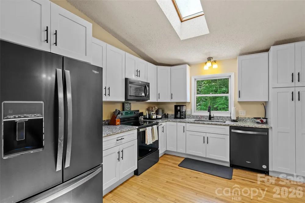 763 Bee Tree Road Swannanoa, NC 28778
