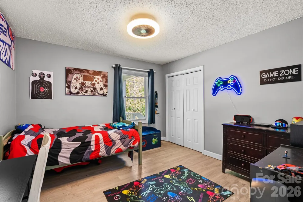 763 Bee Tree Road Swannanoa, NC 28778