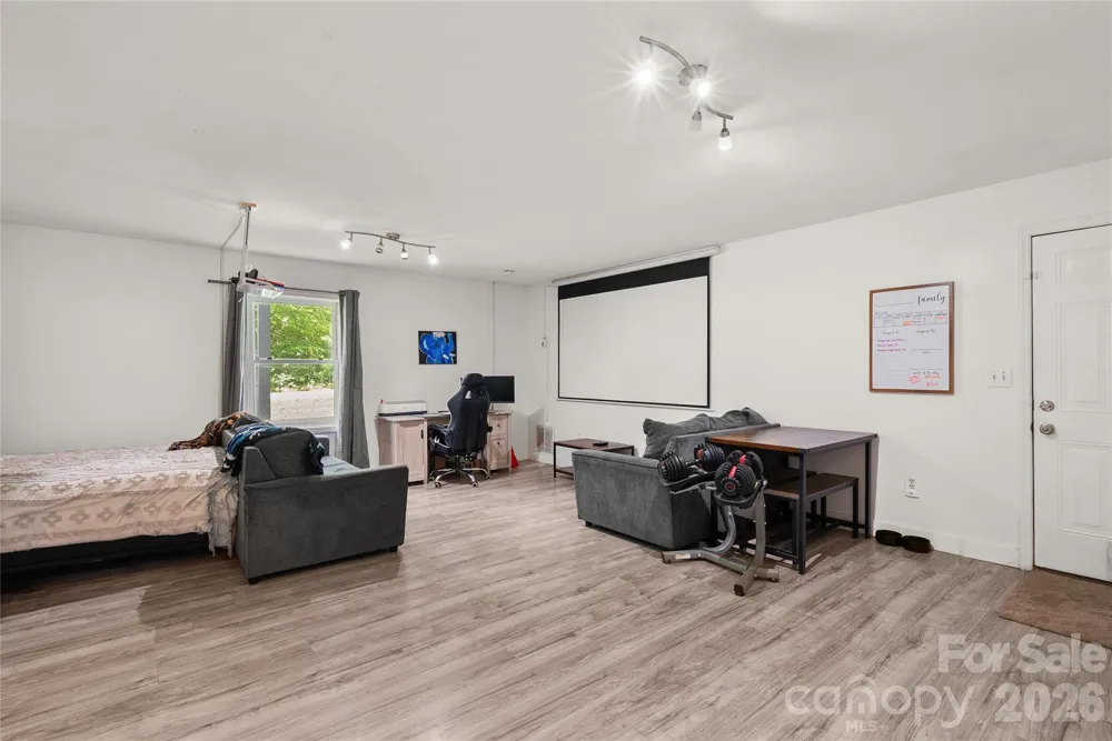 763 Bee Tree Road Swannanoa, NC 28778