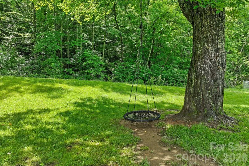 763 Bee Tree Road Swannanoa, NC 28778
