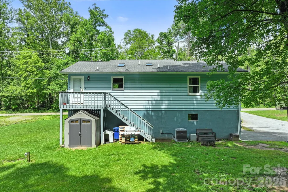 763 Bee Tree Road Swannanoa, NC 28778