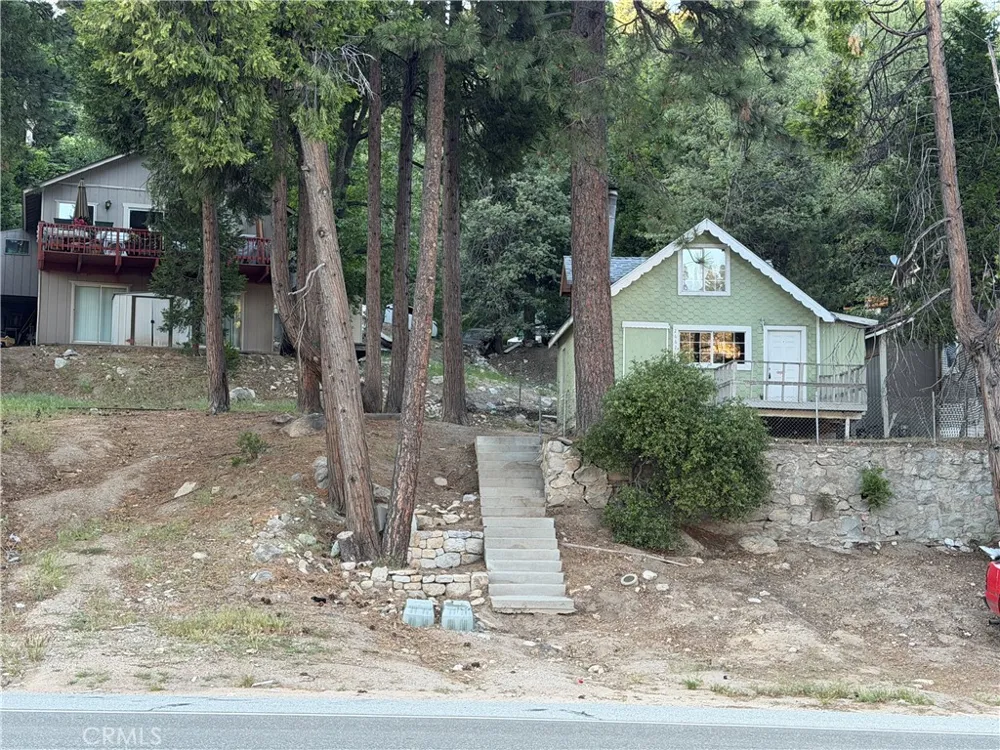 26626 Highway 18 Rimforest, CA 92378
