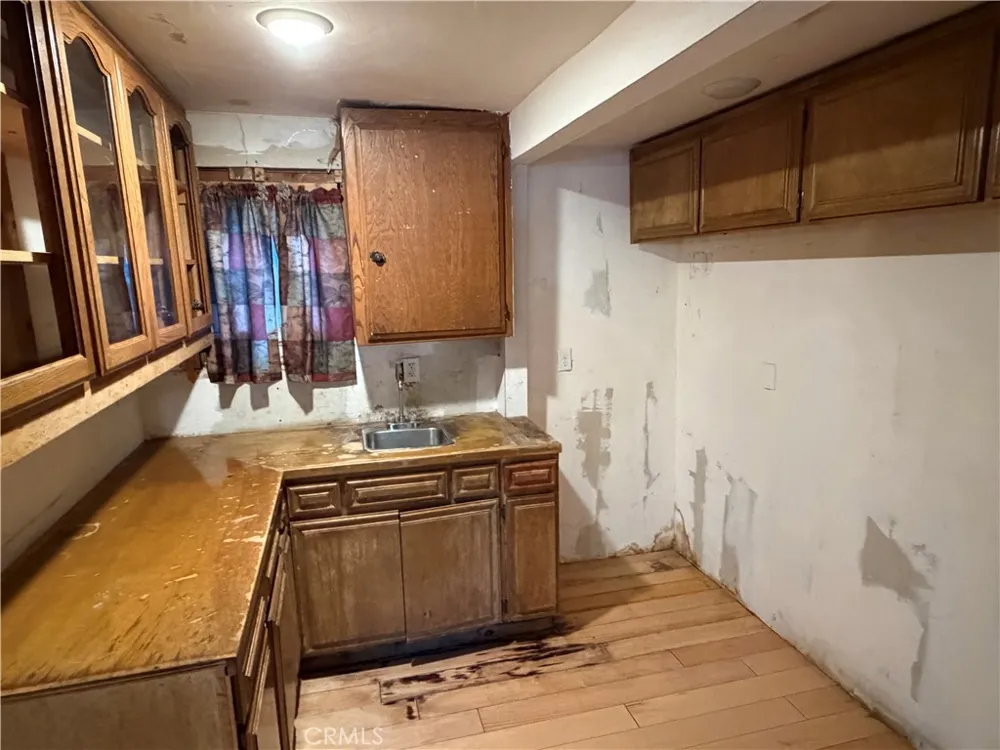 26626 Highway 18 Rimforest, CA 92378