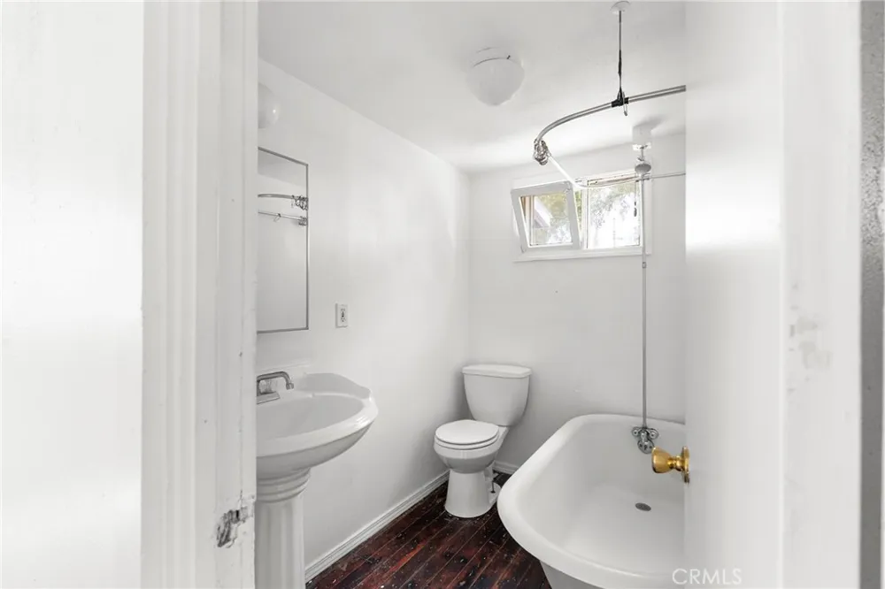 818 6th Avenue Corning, CA 96021