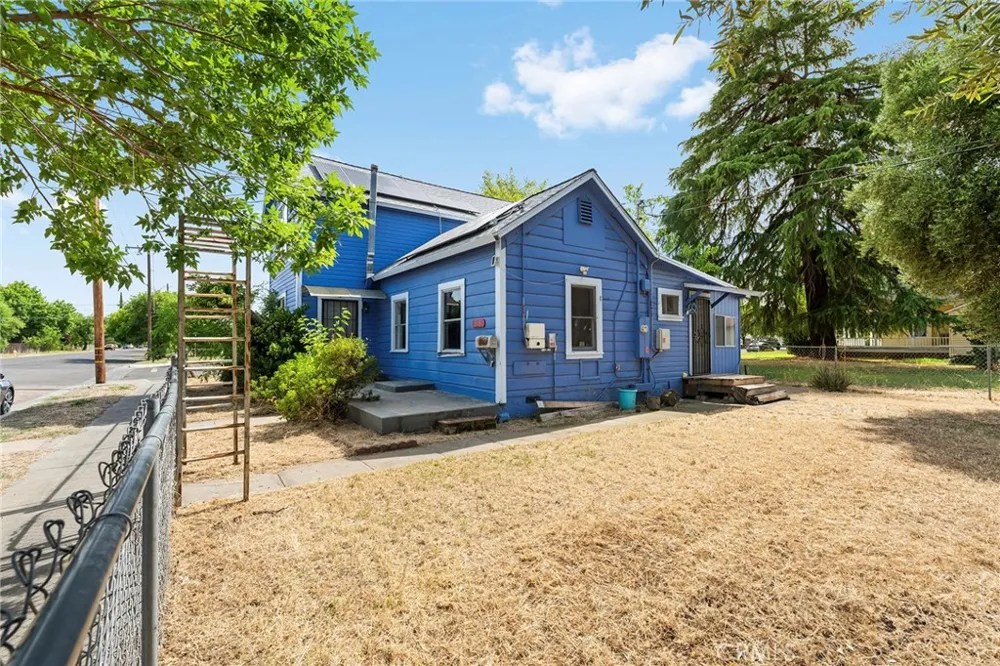 818 6th Avenue Corning, CA 96021