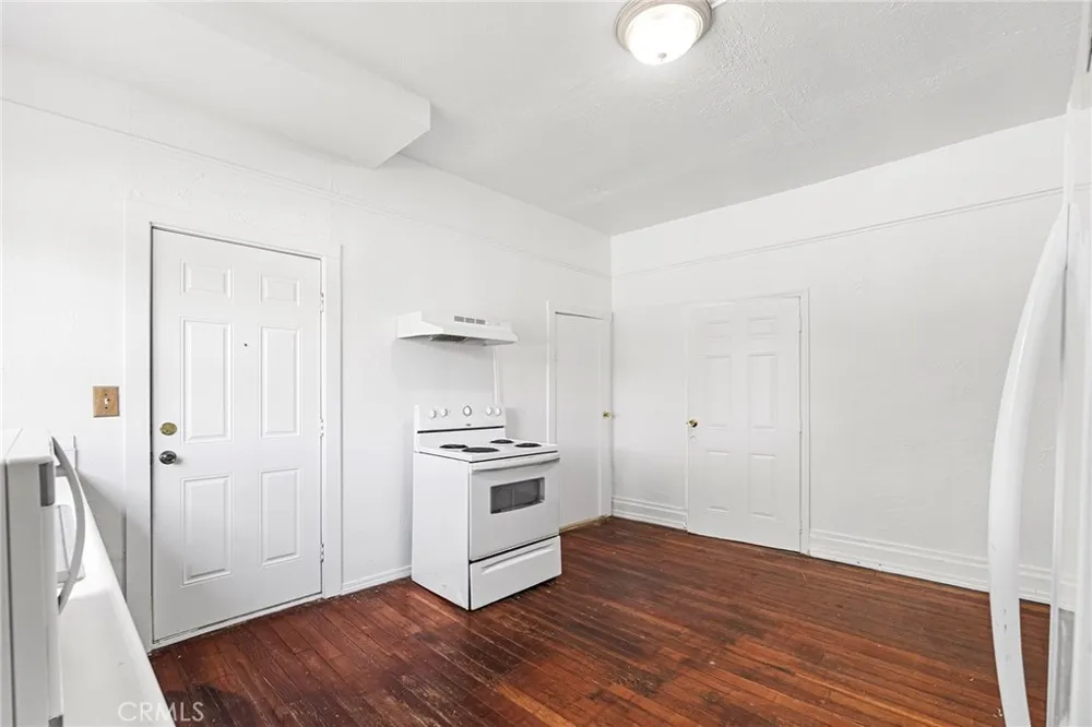 818 6th Avenue Corning, CA 96021