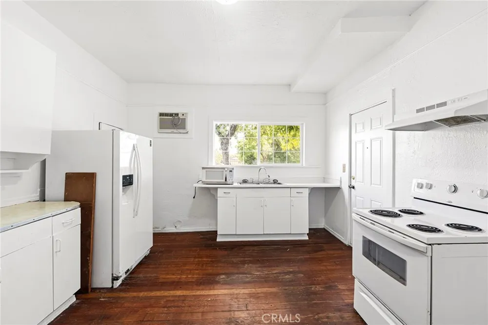 818 6th Avenue Corning, CA 96021
