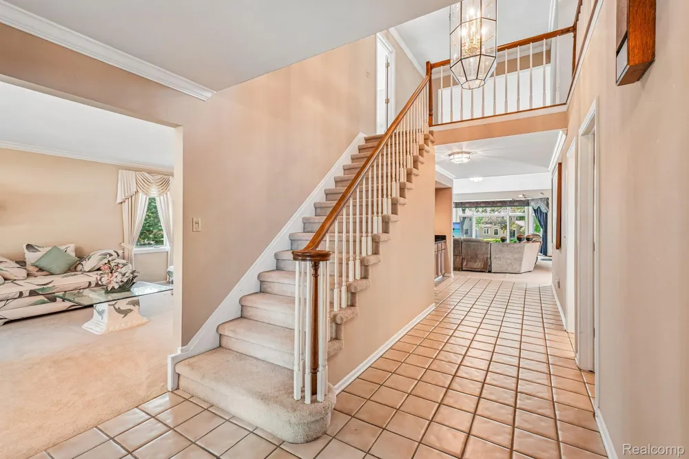 4523 Rivers Edge Drive Troy City, MI 48098