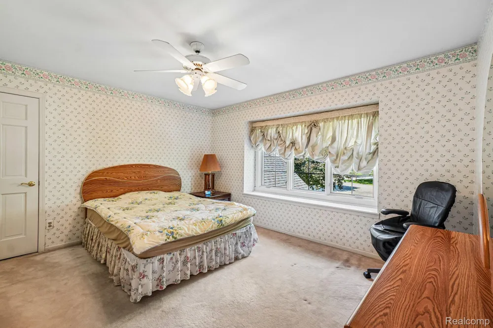 4523 Rivers Edge Drive Troy City, MI 48098