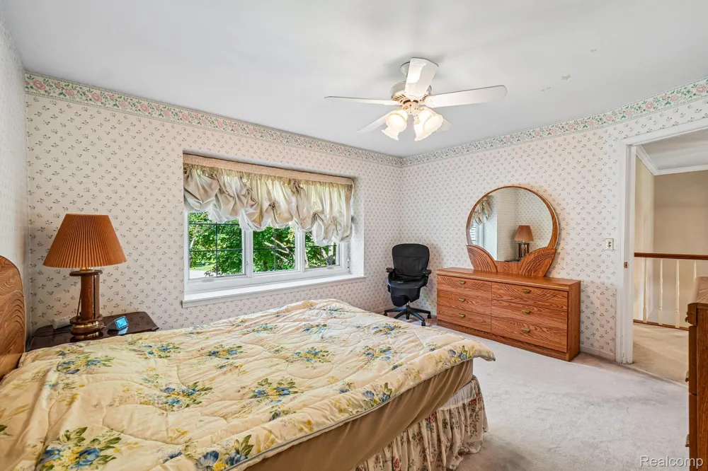 4523 Rivers Edge Drive Troy City, MI 48098