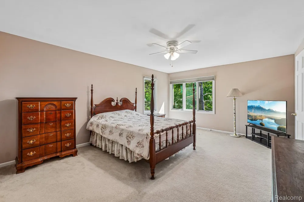 4523 Rivers Edge Drive Troy City, MI 48098