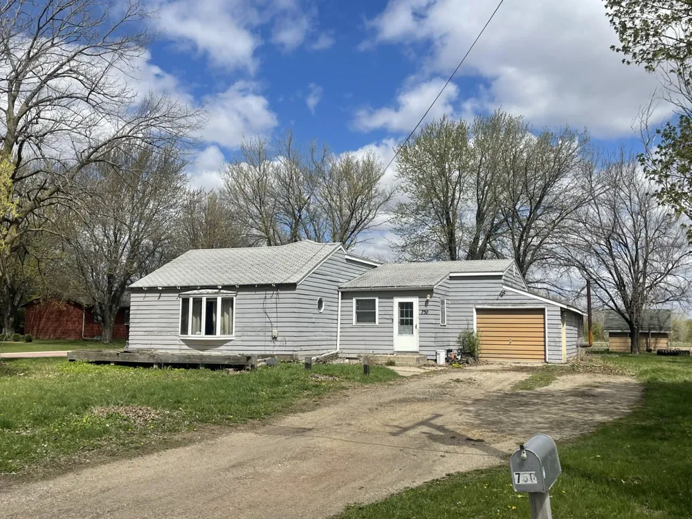 750 Greenwood Avenue Tracy, MN 56175