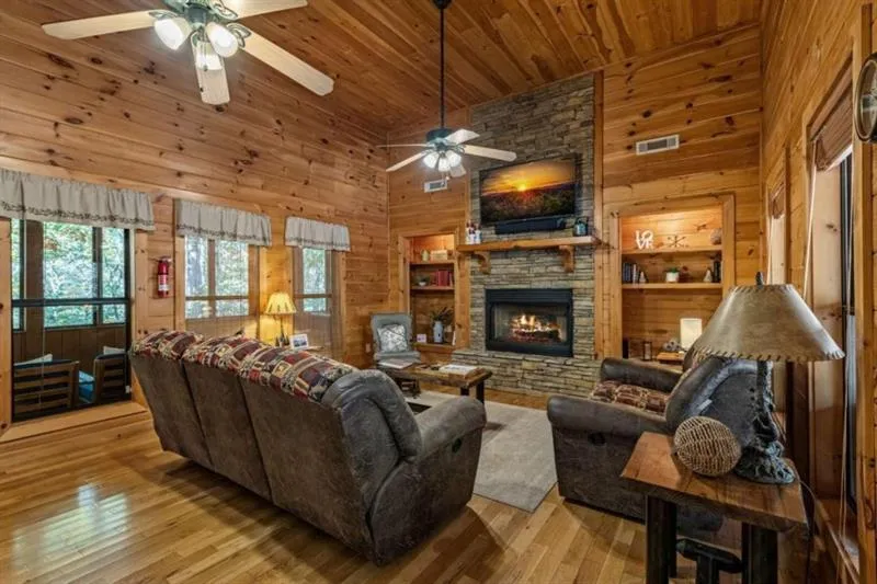 196 Ethan Wilson Way Morganton, GA 30560