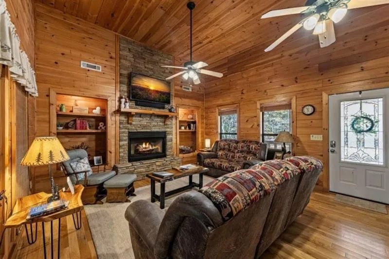 196 Ethan Wilson Way Morganton, GA 30560