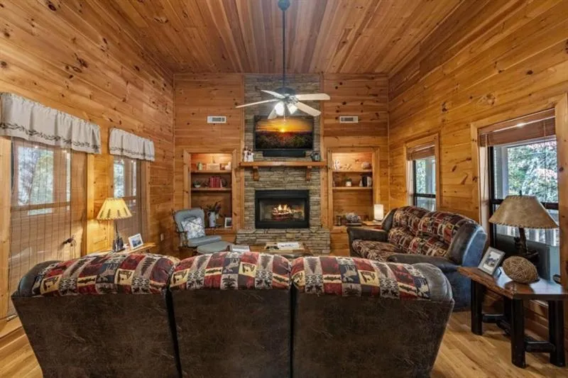 196 Ethan Wilson Way Morganton, GA 30560