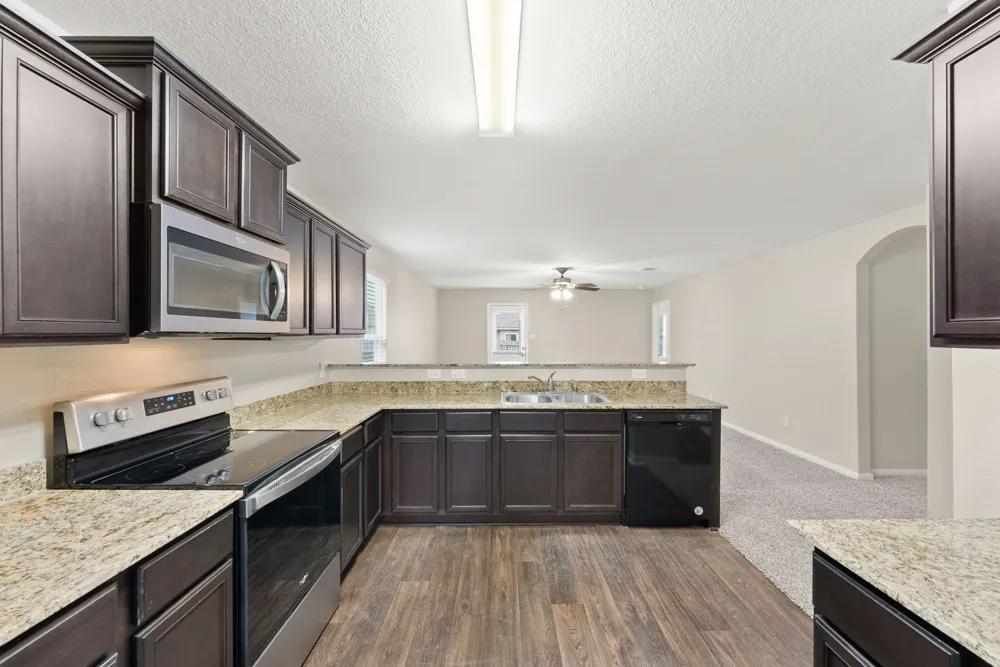 4049 Cressler Lane #21G Jarrell, TX 76537