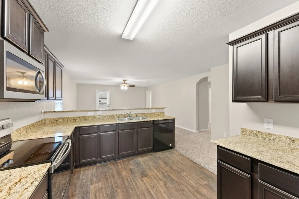4049 Cressler Lane #21G Jarrell, TX 76537