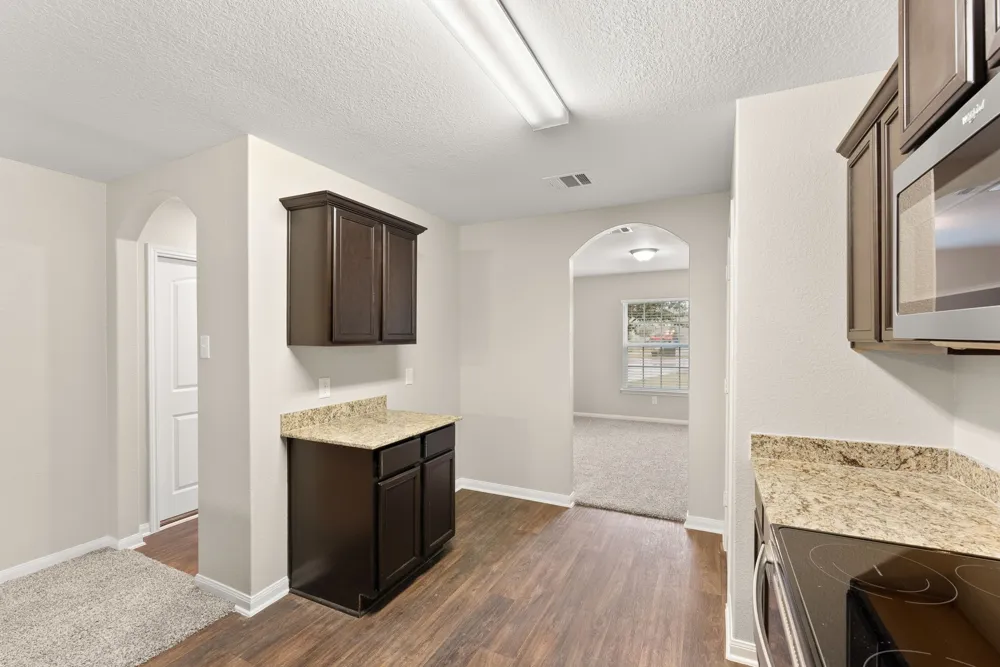 4049 Cressler Lane #21G Jarrell, TX 76537
