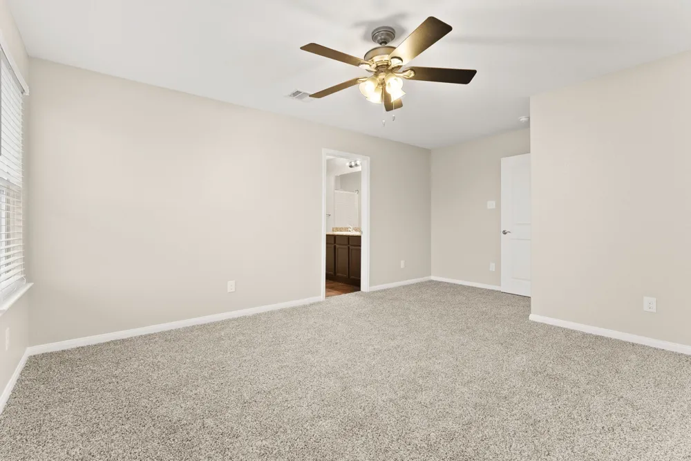 4049 Cressler Lane #21G Jarrell, TX 76537