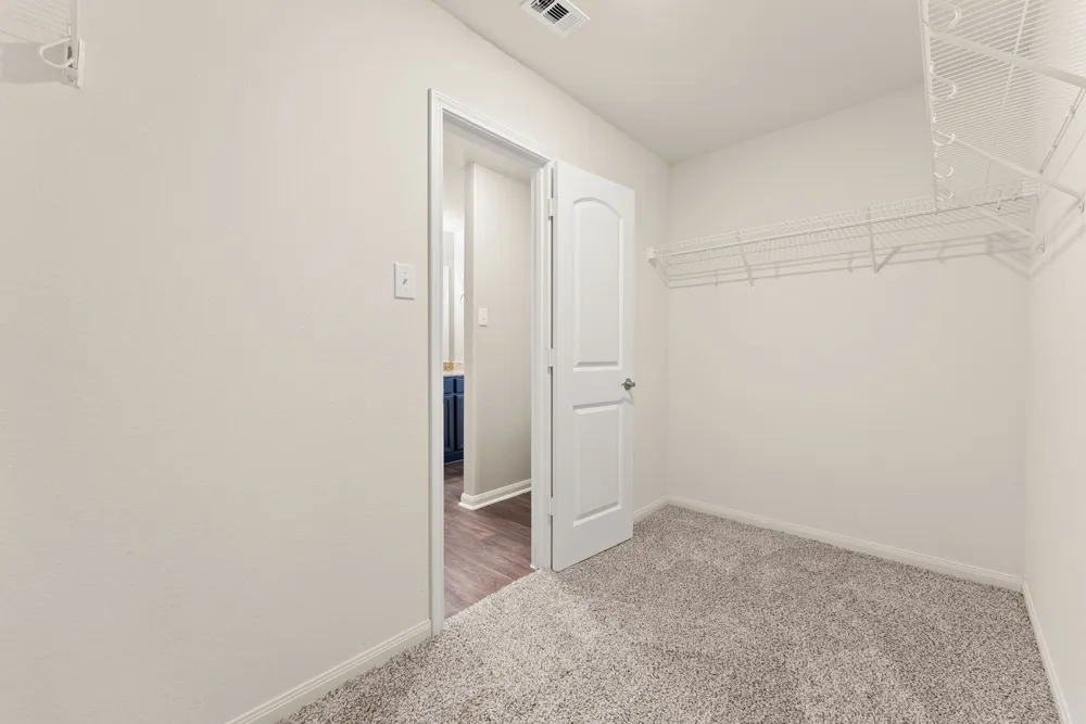 4049 Cressler Lane #21G Jarrell, TX 76537