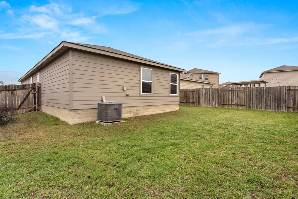 4049 Cressler Lane #21G Jarrell, TX 76537