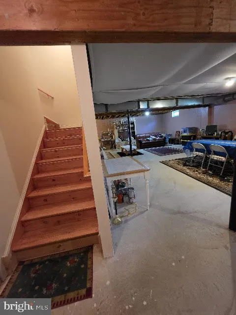 261 PHEASANT DRIVE Huntingdon Valley, PA 19006