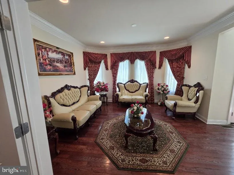 261 PHEASANT DRIVE Huntingdon Valley, PA 19006