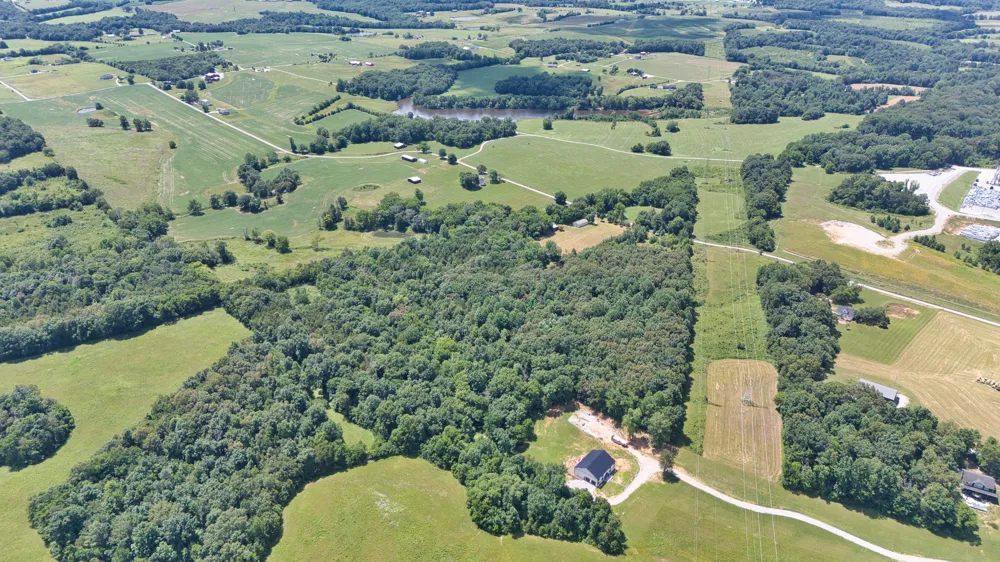 820 Edwards Rd Russellville, KY 42276