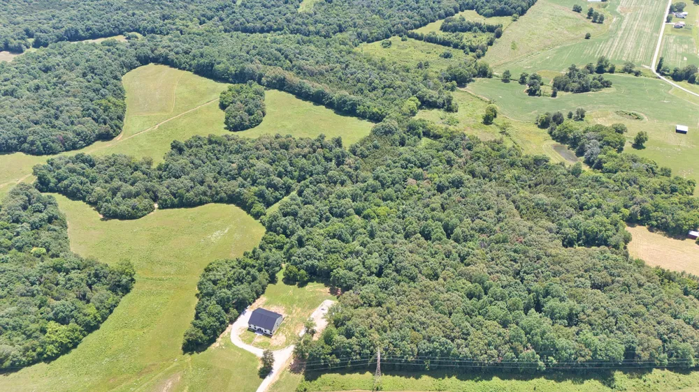 820 Edwards Rd Russellville, KY 42276