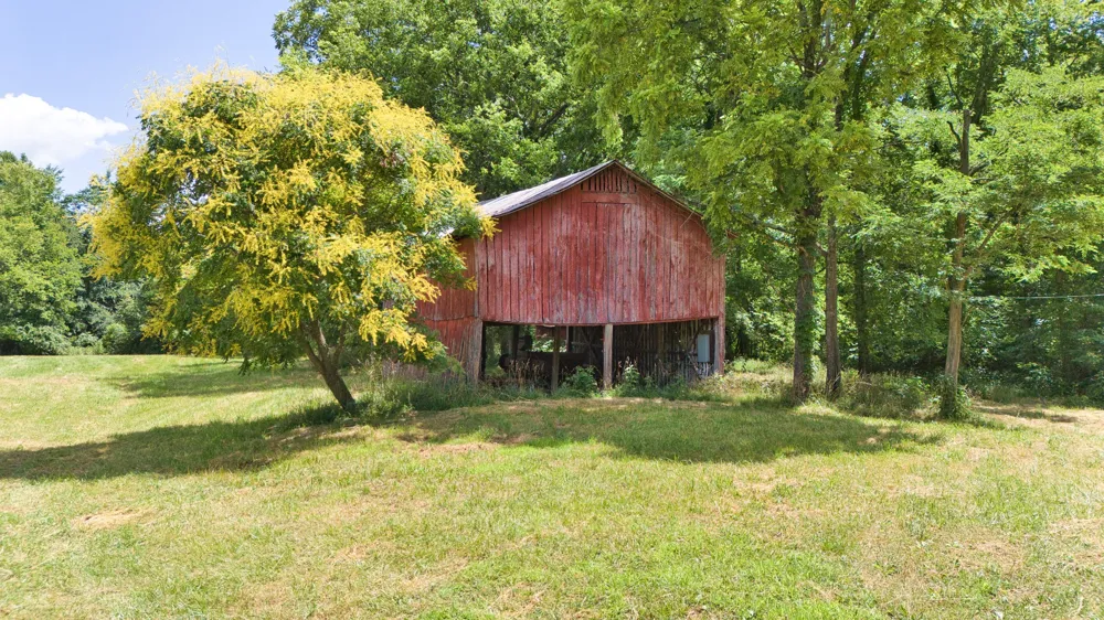 820 Edwards Rd Russellville, KY 42276