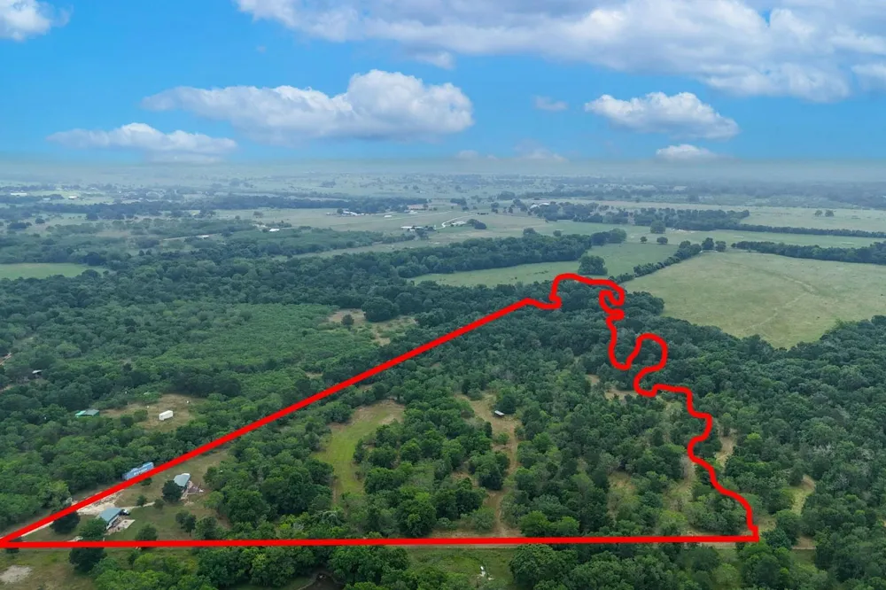 645 Jerrys Creek Lockhart, TX 78644