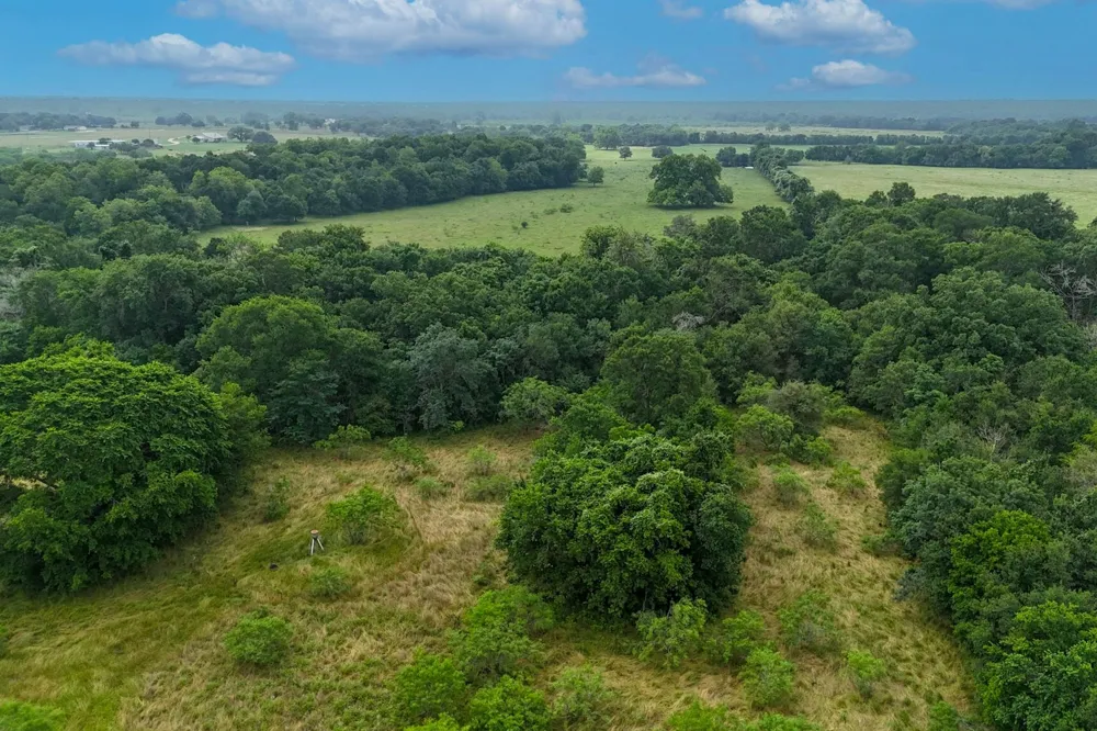 645 Jerrys Creek Lockhart, TX 78644